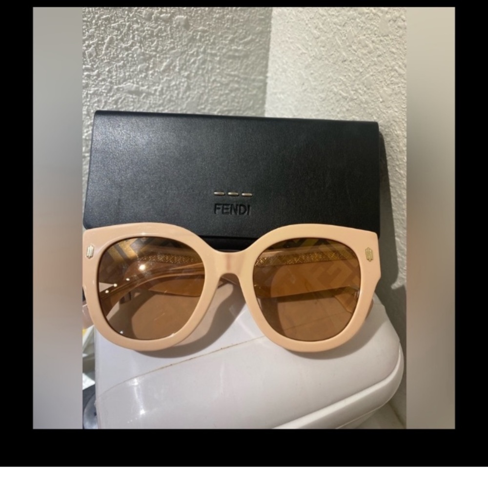 FENDI sunglasses authentic new…